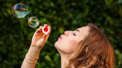 Fünf Minuten Freude: Psycholog:innen haben das Geheimnis des Glücks gefunden